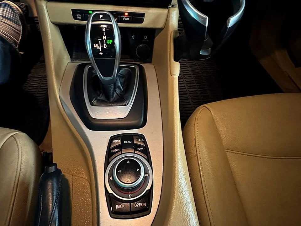 2015 BMW E84 X1 - Image 16 of 20