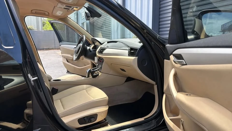 2015 BMW E84 X1 - Image 13 of 20