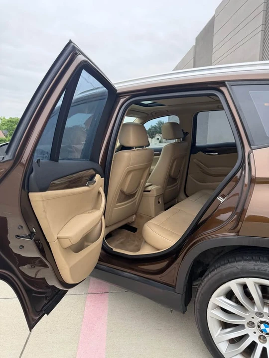 2015 BMW E84 X1 - Image 11 of 14