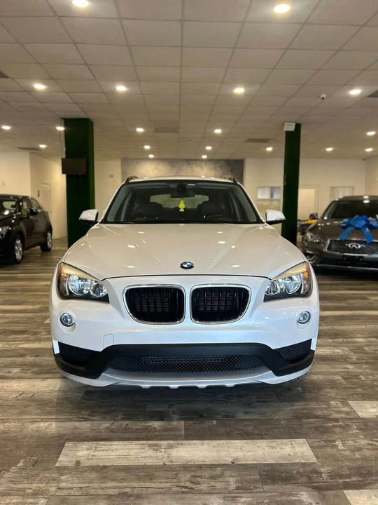2015 BMW E84 X1 - Image 2 of 10