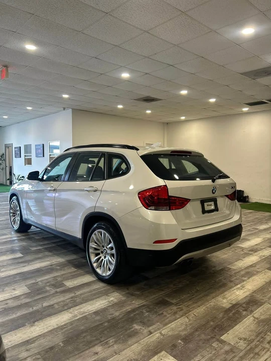2015 BMW E84 X1 - Image 4 of 10