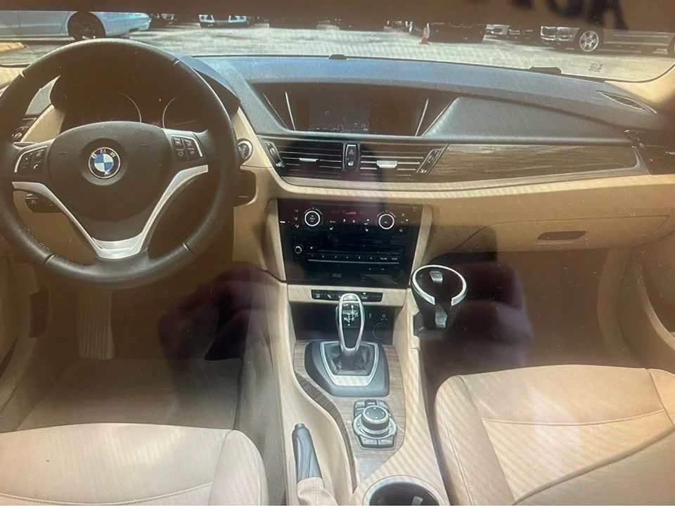 2015 BMW E84 X1 - Image 9 of 16