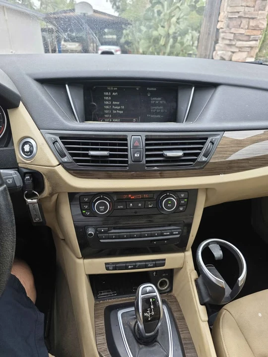 2015 BMW E84 X1 - Image 11 of 14