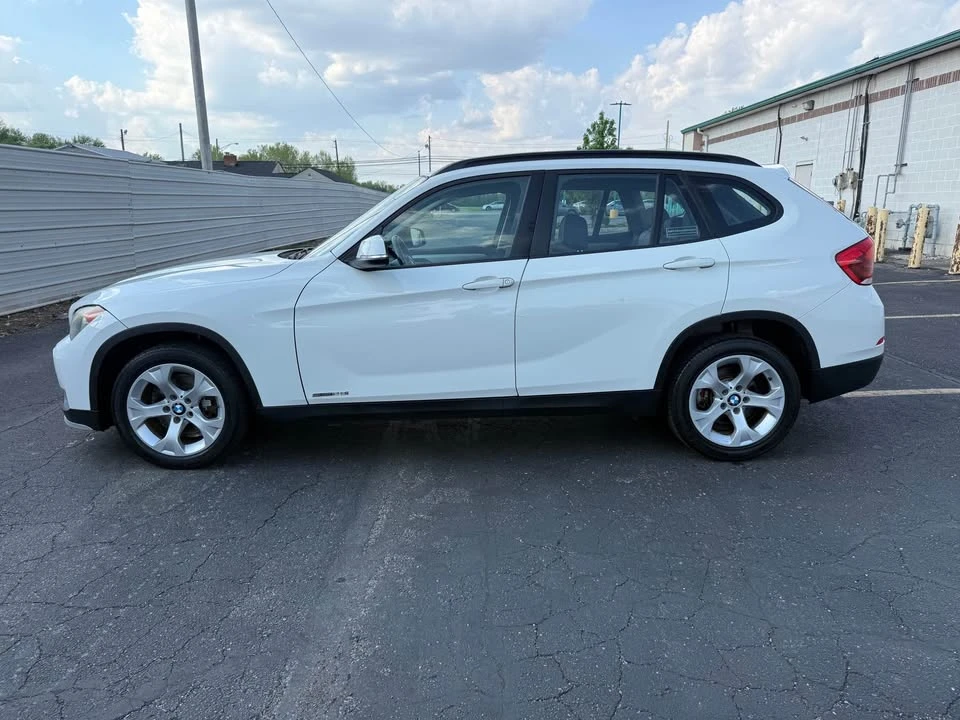 2015 BMW E84 X1 - Image 2 of 17