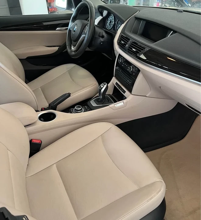 2015 BMW E84 X1 - Image 3 of 8