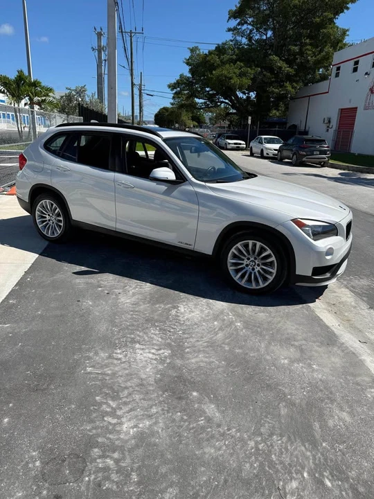 2015 BMW E84 X1 - Image 4 of 5