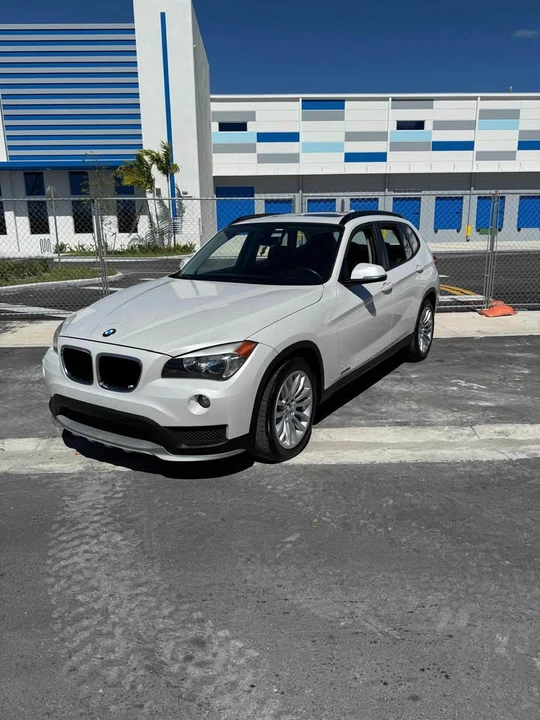 2015 BMW E84 X1 - Image 2 of 5