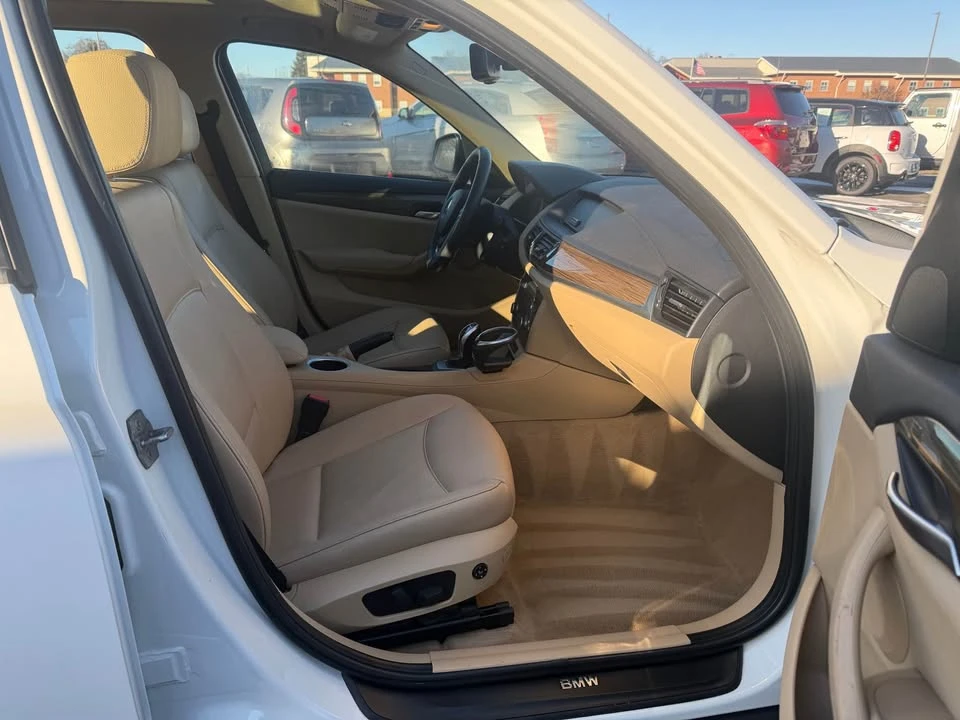 2015 BMW E84 X1 - Image 10 of 16