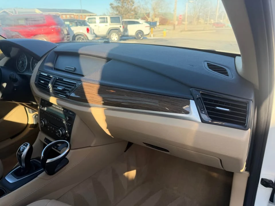 2015 BMW E84 X1 - Image 11 of 16