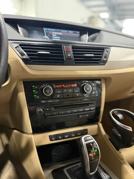 2015 BMW E84 X1 - Image 7 of 10