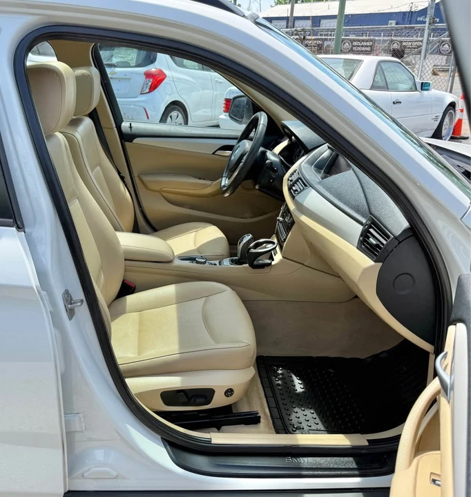 2015 BMW E84 X1 - Image 17 of 20