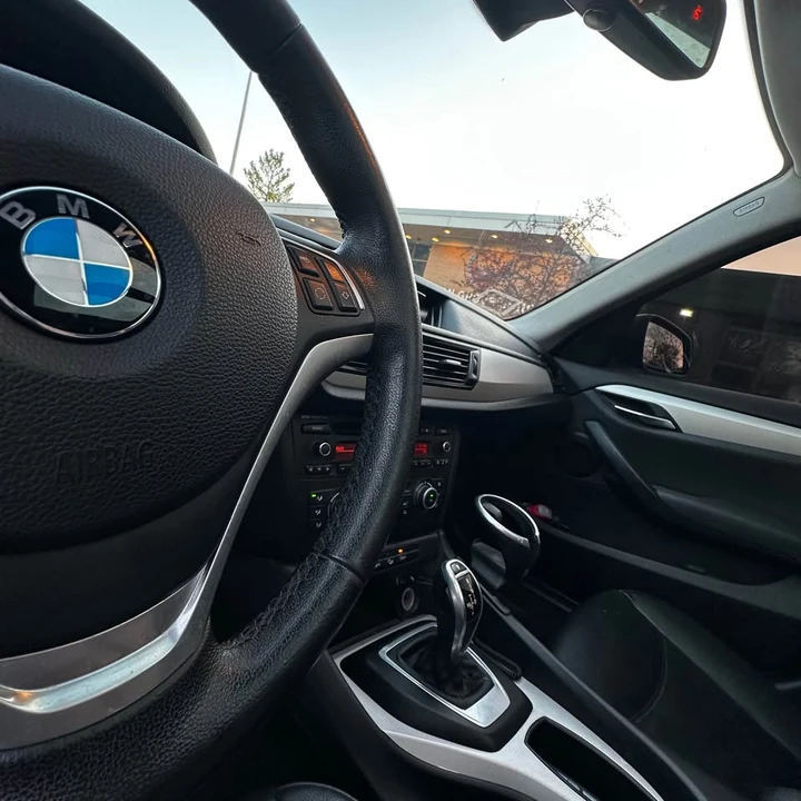 2015 BMW E84 X1 - Image 10 of 13