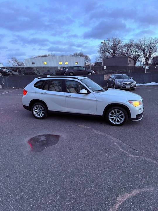 2015 BMW E84 X1 - Image 3 of 12