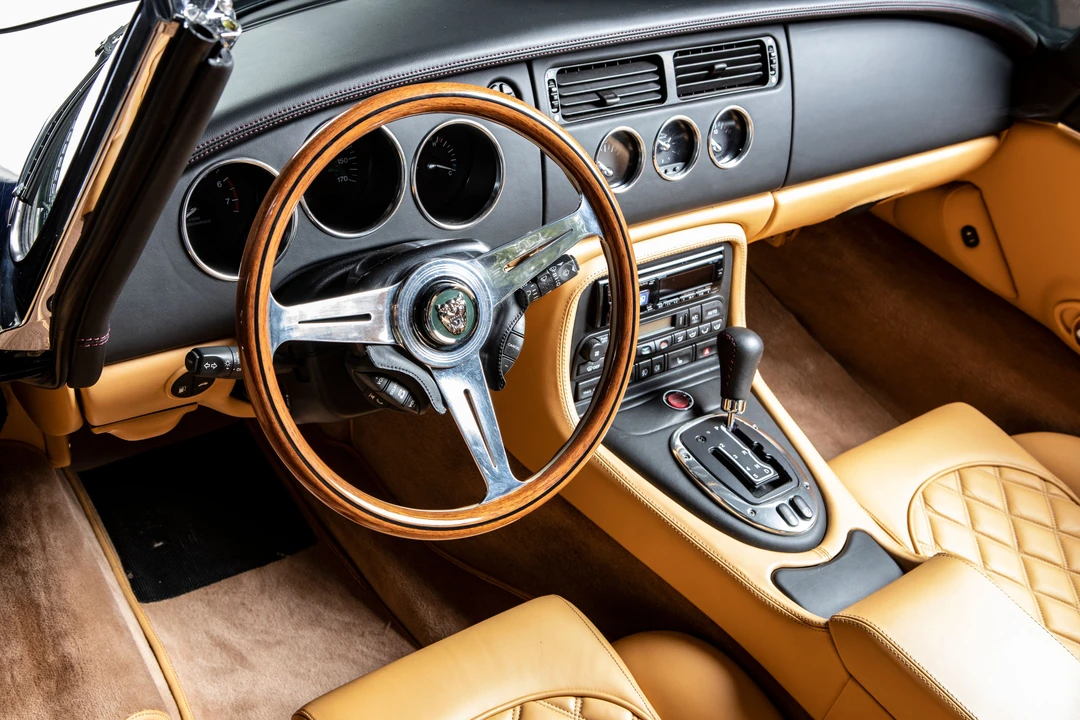 2015 Jaguar Replica - Image 10 of 31