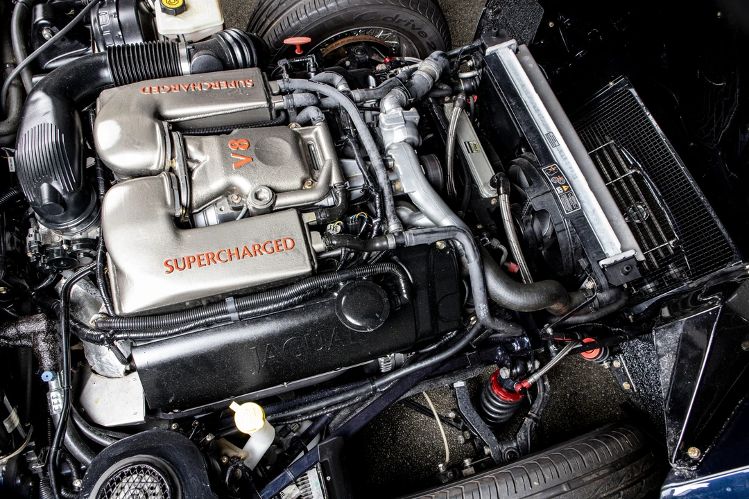 2015 Jaguar Replica - Image 19 of 31