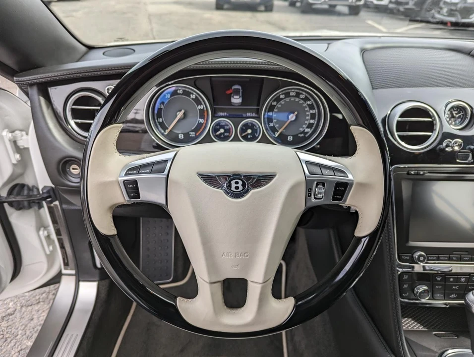 2015 Bentley Continental GTC - Image 26 of 31