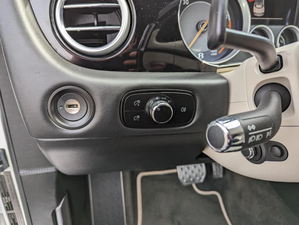 2015 Bentley Continental GTC - Image 25 of 31