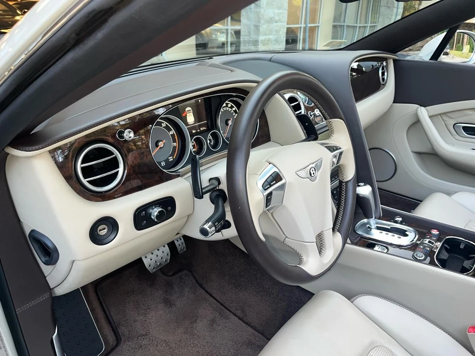 2015 Bentley Continental GTC - Image 29 of 31