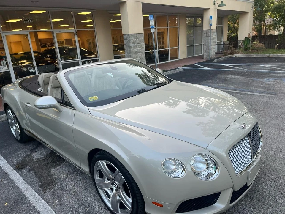 2015 Bentley Continental GTC - Image 2 of 31