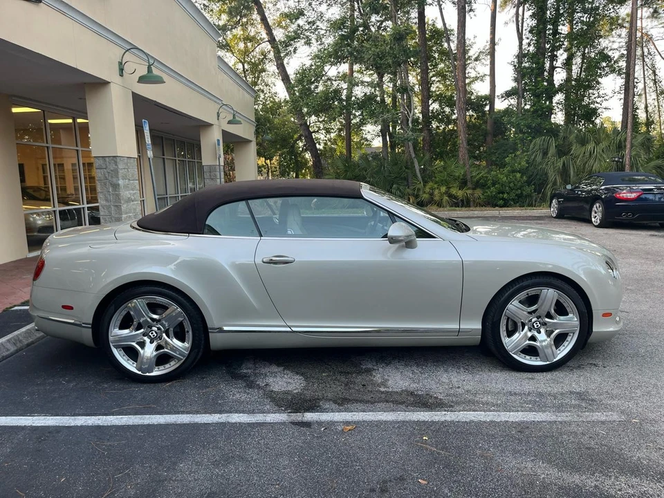 2015 Bentley Continental GTC - Image 18 of 31