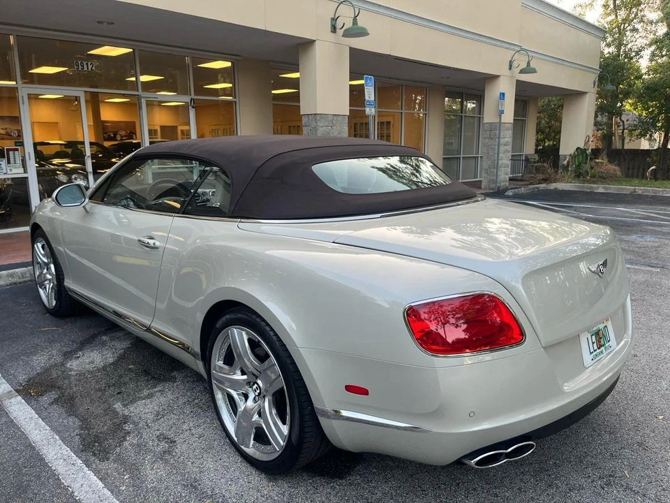 2015 Bentley Continental GTC - Image 23 of 31