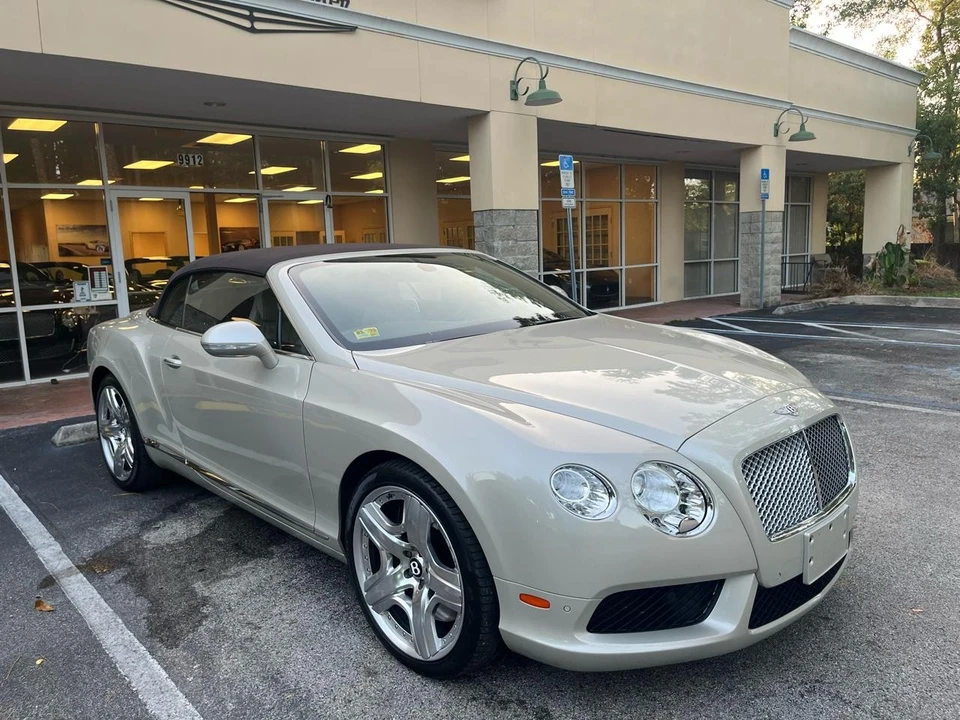 2015 Bentley Continental GTC - Image 16 of 31