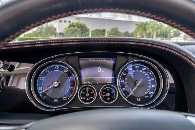 2015 Bentley Continental GT V8 2nd Gen - Image 18 of 21