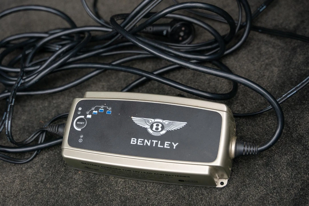 2015 Bentley Continental GT V8 2nd Gen - Image 16 of 21