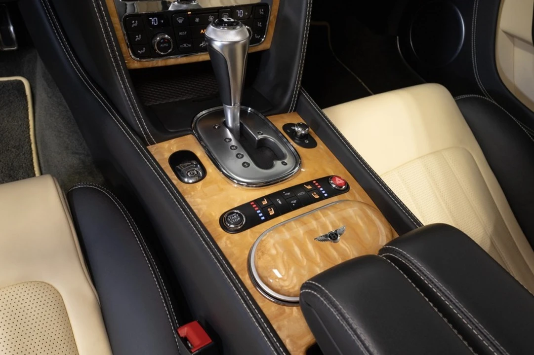 2015 Bentley Continental GT V8 2nd Gen - Image 30 of 31