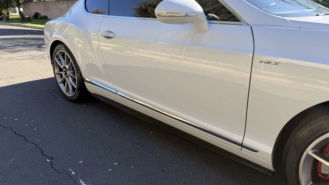 2015 Bentley Continental GT V8 2nd Gen - Image 17 of 31