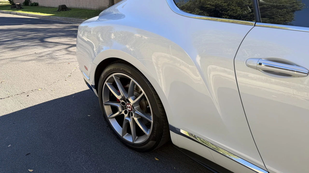 2015 Bentley Continental GT V8 2nd Gen - Image 16 of 31