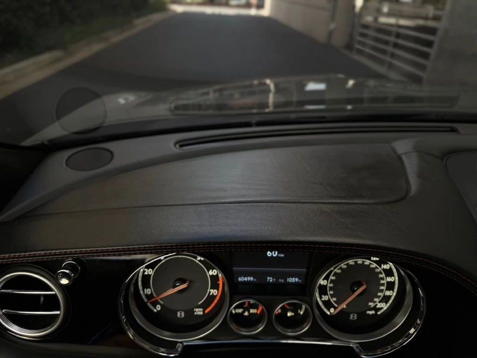 2015 Bentley Continental GT V8 2nd Gen - Image 26 of 31