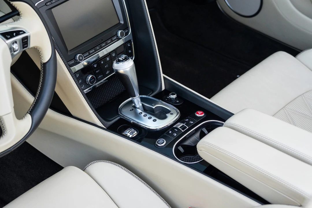 2015 Bentley Continental GT V8 2nd Gen - Image 6 of 12