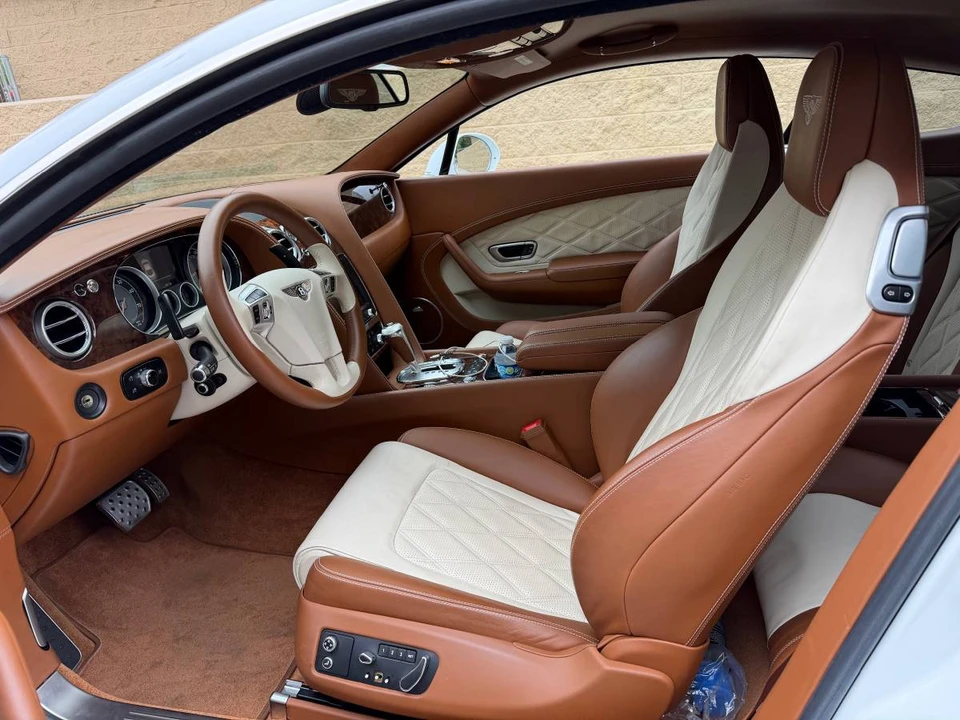 2015 Bentley - Image 12 of 15