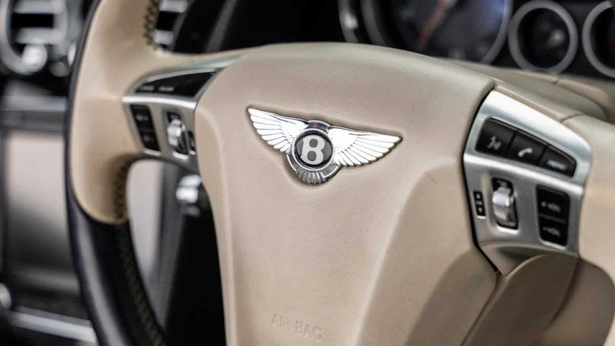 2015 Bentley Continental GTC - Image 28 of 30
