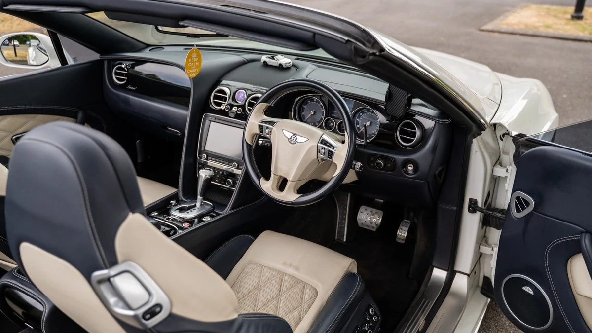 2015 Bentley Continental GTC - Image 25 of 30