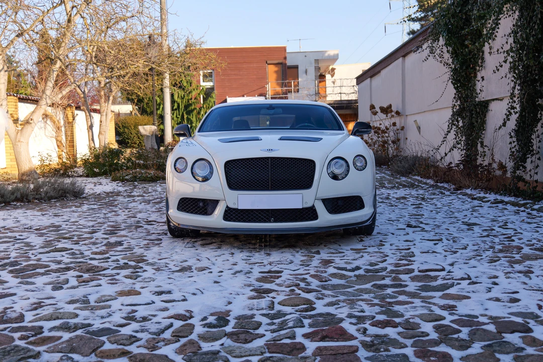 2015 Bentley Continental GT 2nd Gen - Image 2 of 31