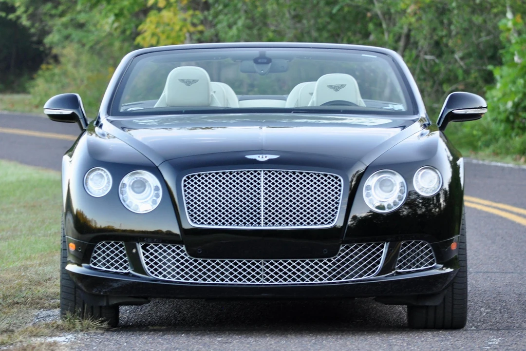 2015 Bentley Continental GTC - Image 2 of 31