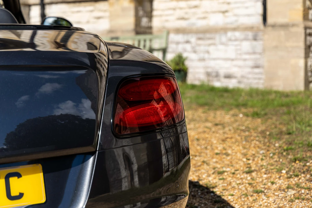 2015 Bentley Continental GTC - Image 16 of 31