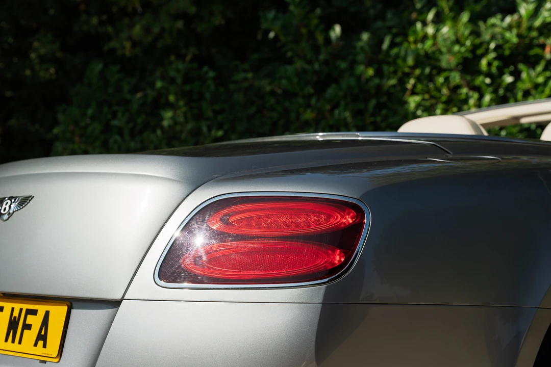 2015 Bentley Continental GTC - Image 28 of 31