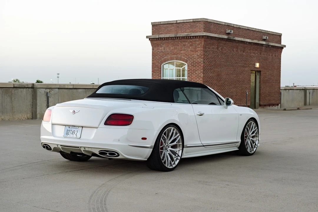 2015 Bentley Continental GTC - Image 28 of 31