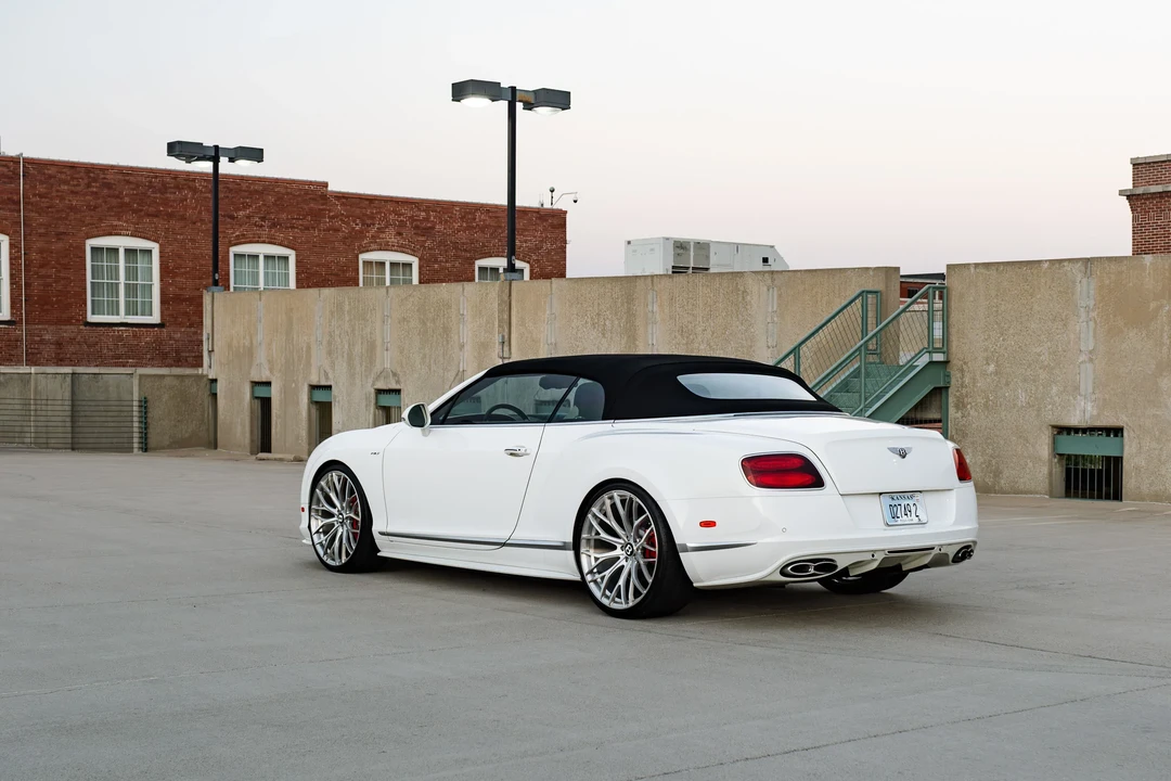 2015 Bentley Continental GTC - Image 25 of 31