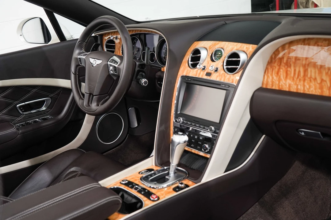 2015 Bentley Continental GT 2nd Gen - Image 18 of 31