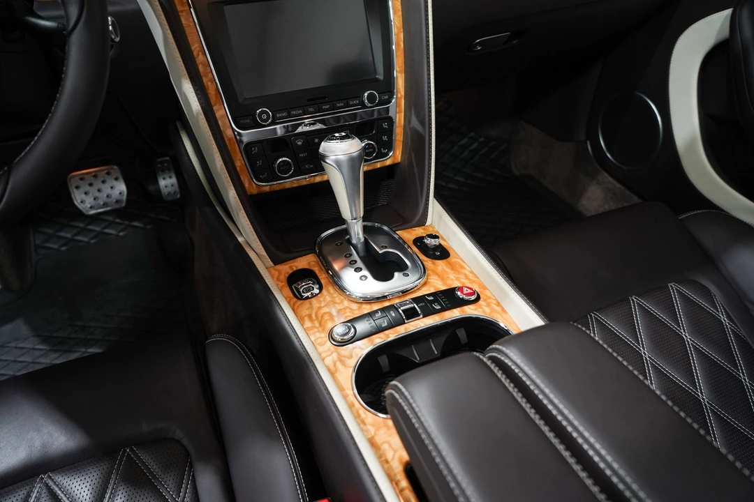 2015 Bentley Continental GT 2nd Gen - Image 13 of 31