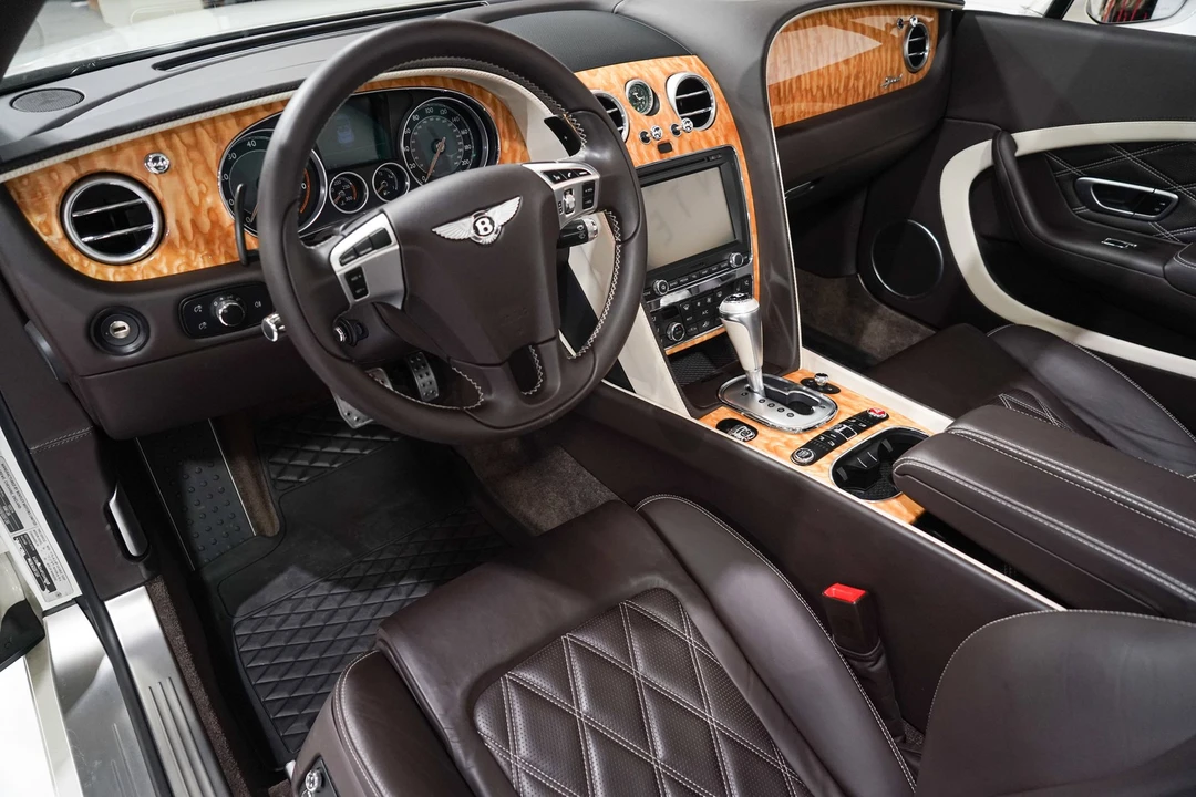 2015 Bentley Continental GT 2nd Gen - Image 2 of 31