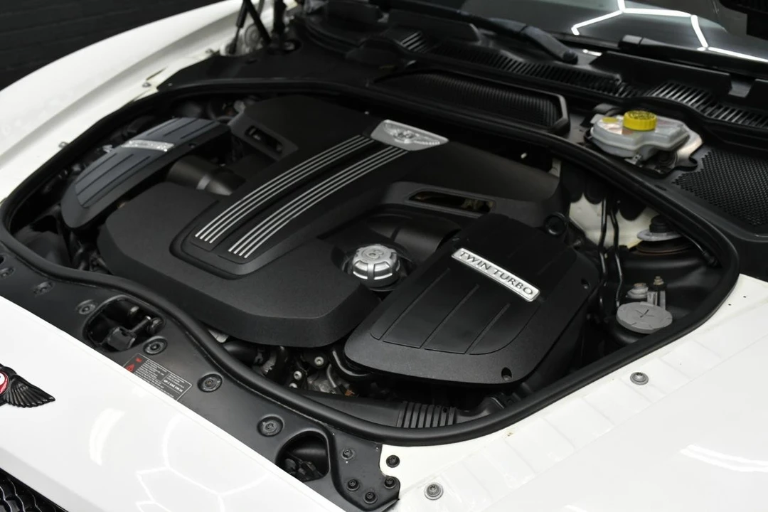 2015 Bentley Continental GT V8 2nd Gen - Image 16 of 31
