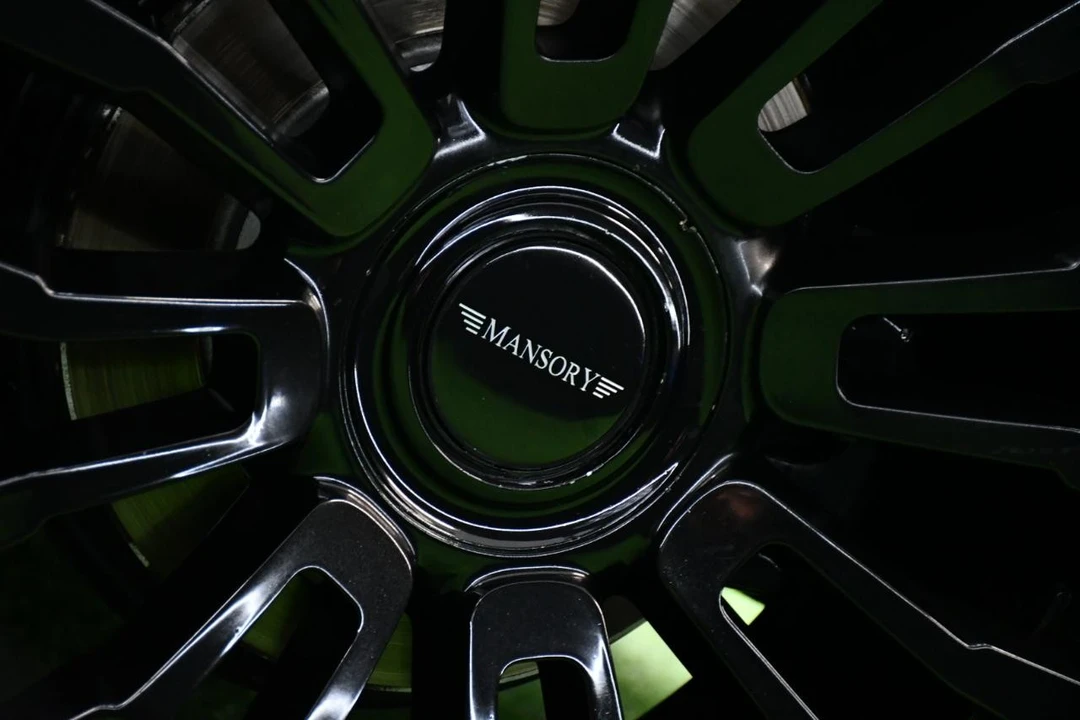 2015 Bentley - Image 7 of 31