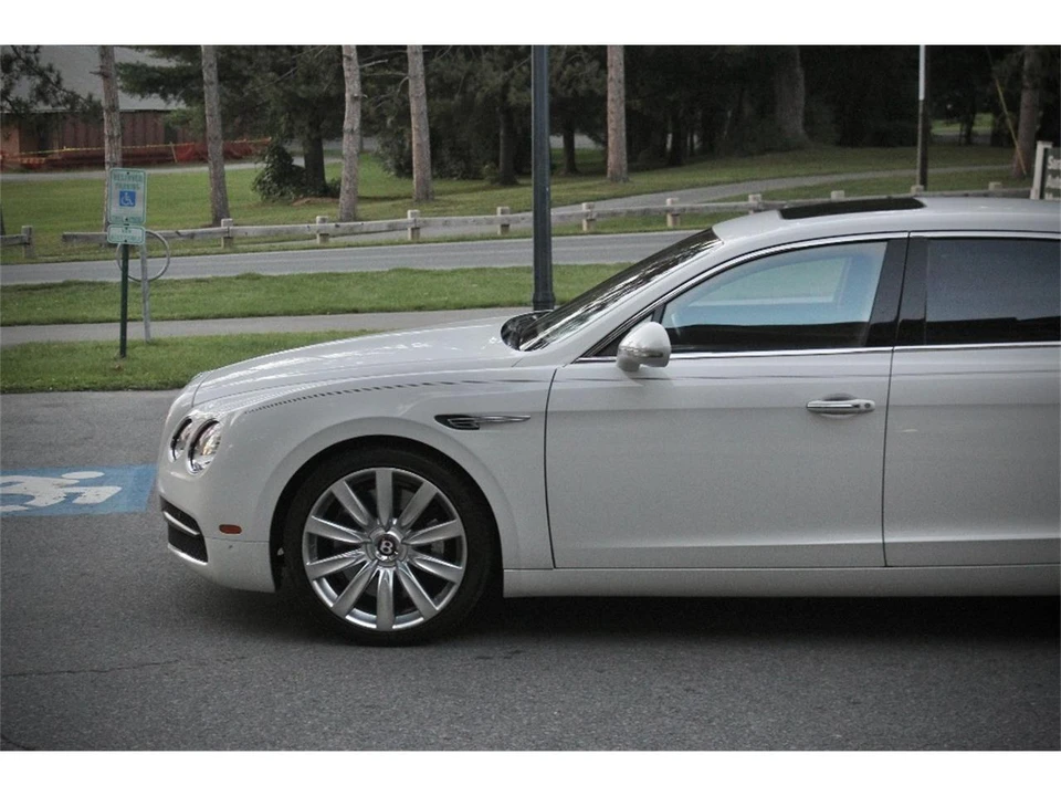 2015 Bentley Continental Flying Spur - Image 13 of 31