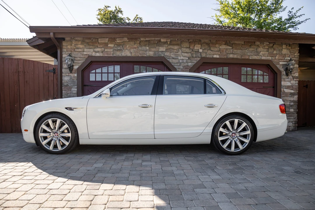 2015 Bentley Continental Flying Spur - Image 9 of 31