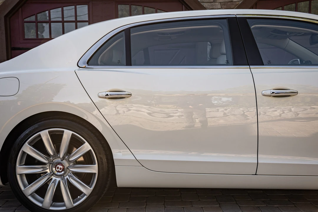 2015 Bentley Continental Flying Spur - Image 24 of 31